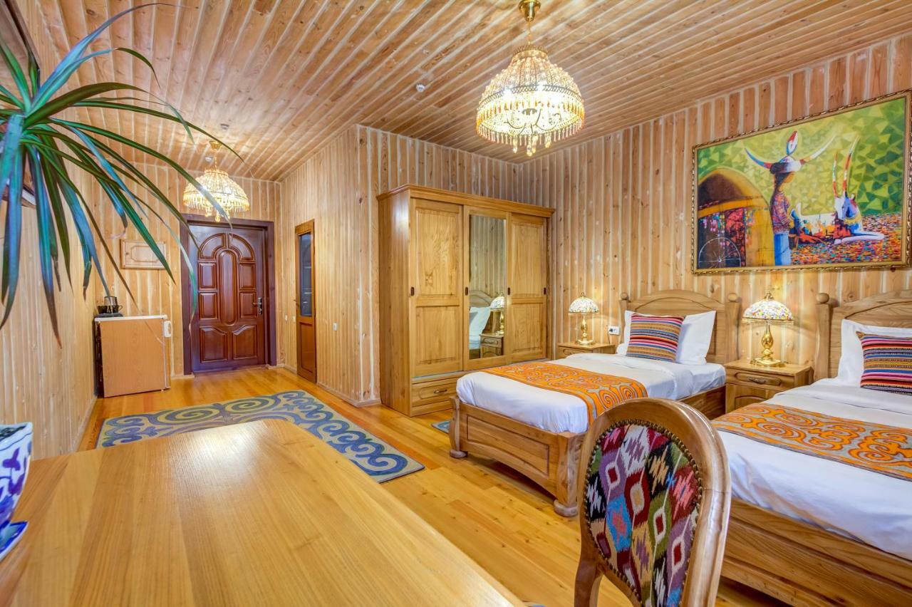 Navat Hotel Biszkek Zewnętrze zdjęcie