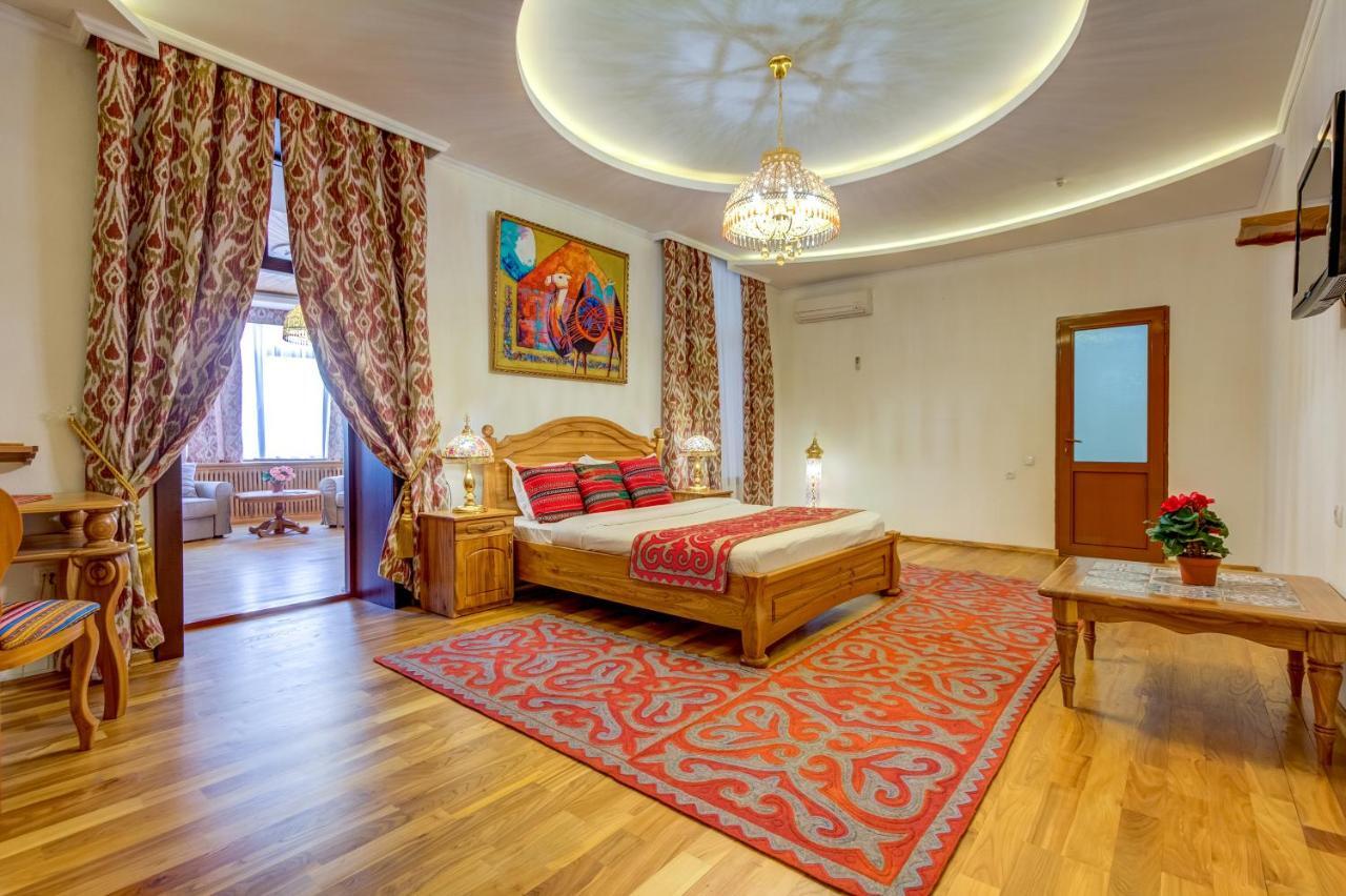 Navat Hotel Biszkek Zewnętrze zdjęcie